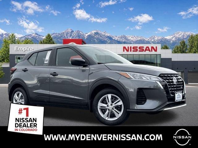 New 2025 Nissan Kicks Play S