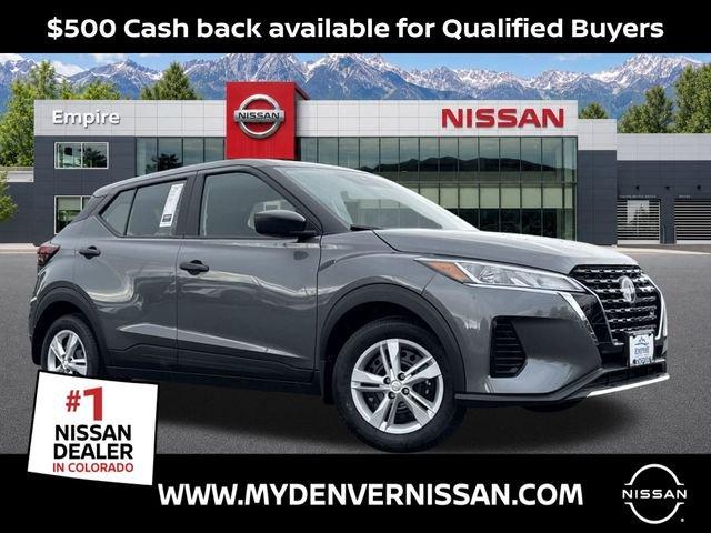 New 2025 Nissan Kicks Play S