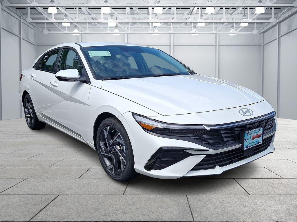 New 2026 Hyundai ELANTRA Limited