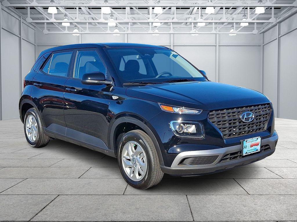 New 2026 Hyundai VENUE SE