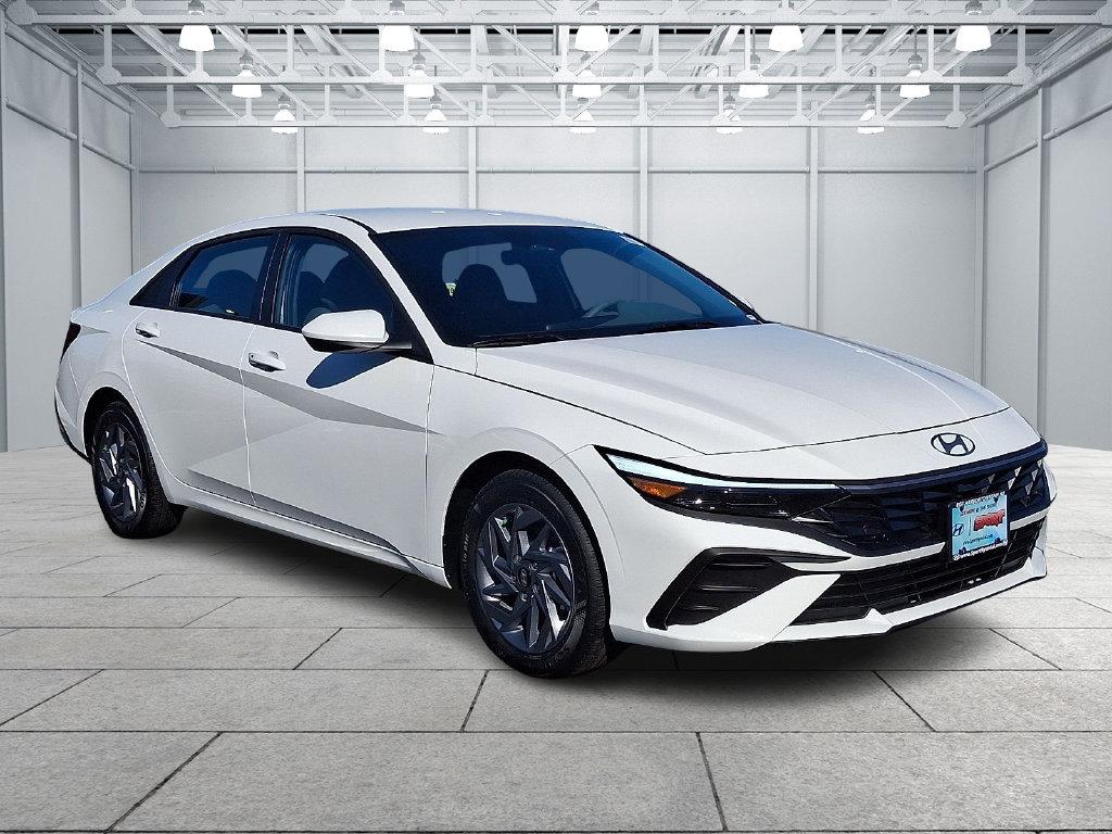 New 2026 Hyundai ELANTRA HEV Blue
