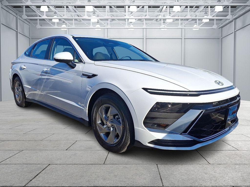 New 2026 Hyundai SONATA SE