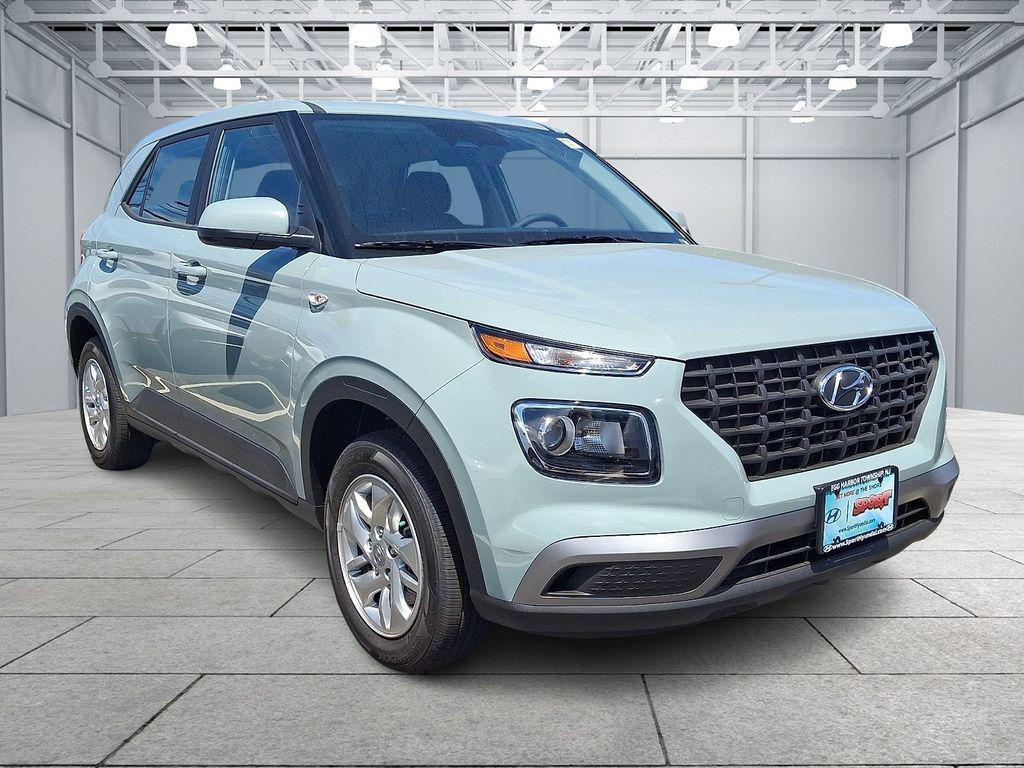 New 2026 Hyundai VENUE SE
