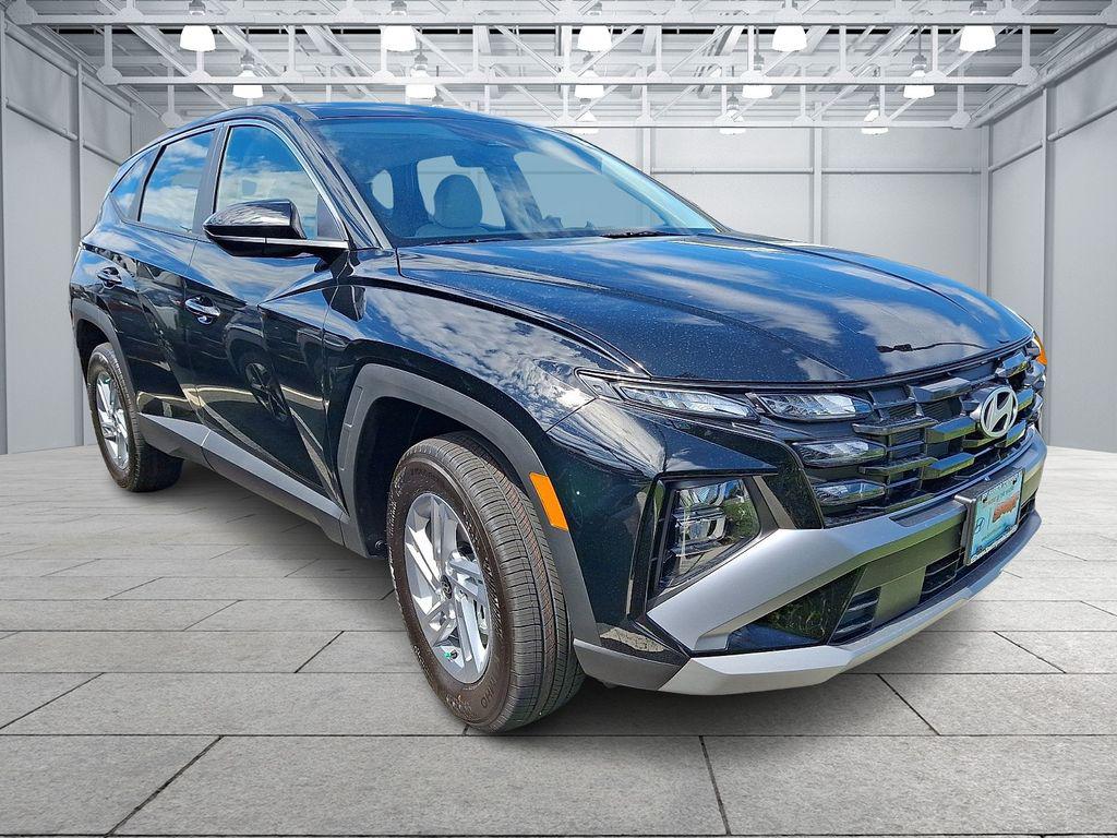 New 2026 Hyundai TUCSON SE