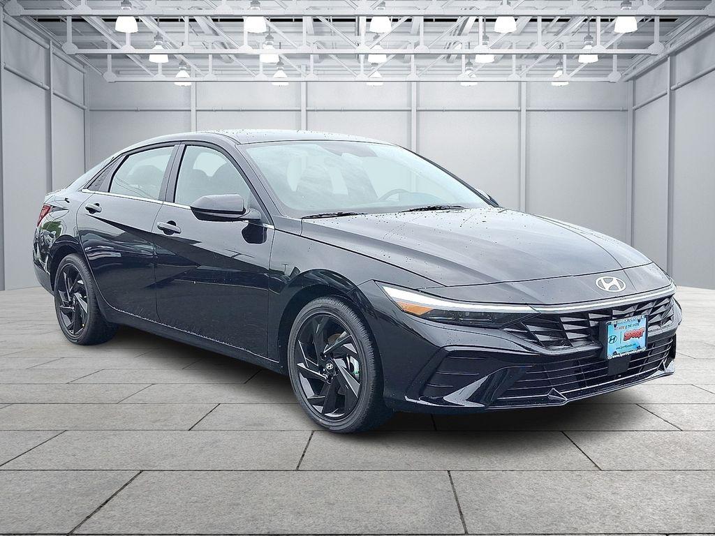 New 2026 Hyundai ELANTRA Sport