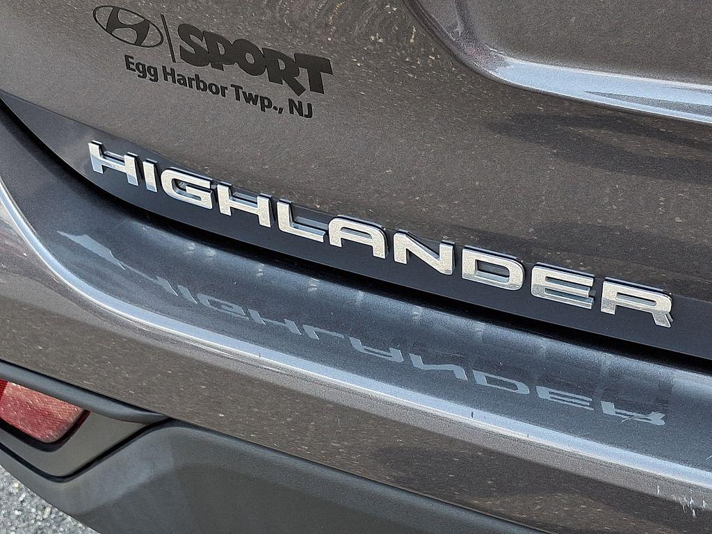 صورة مصغرة 32 لـ 2024 Toyota HIGHLANDER LE