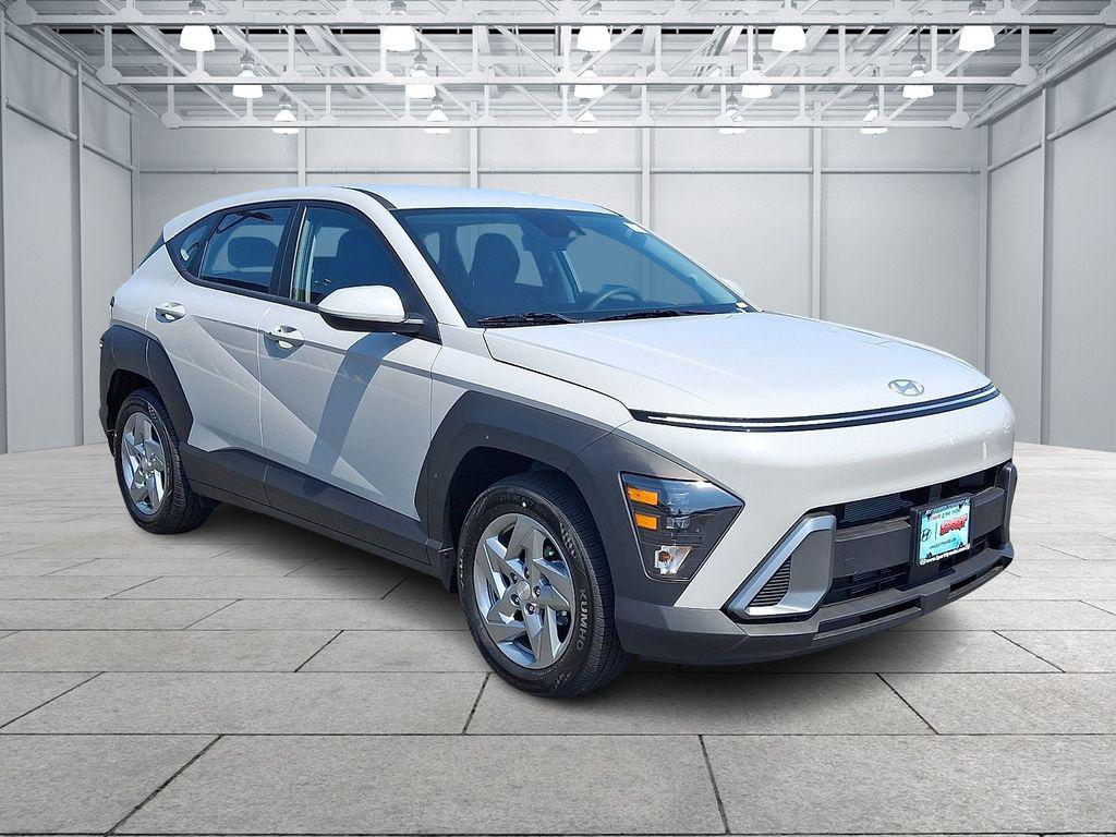 New 2026 Hyundai KONA SE