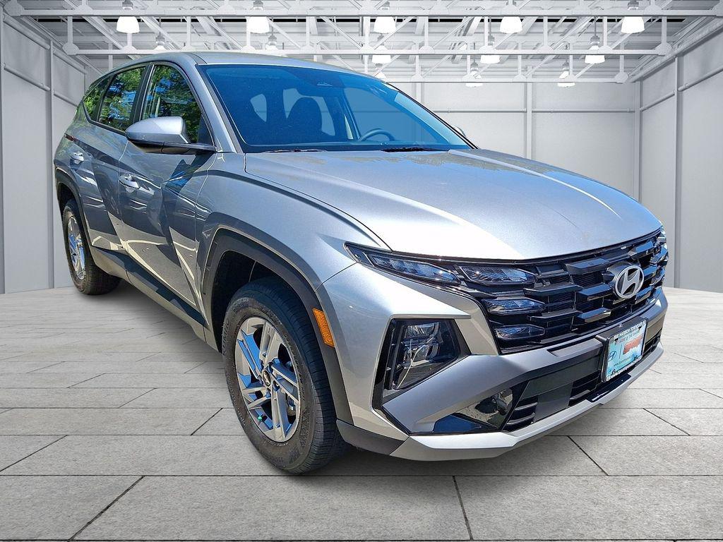 New 2026 Hyundai TUCSON SE