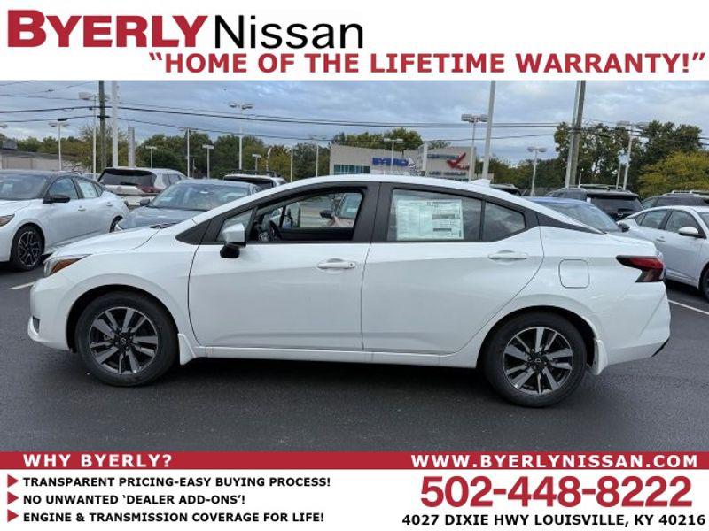 New 2025 Nissan Versa 1.6 SV