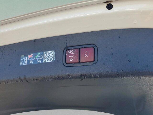 MERCEDES-BENZ GLC - 10