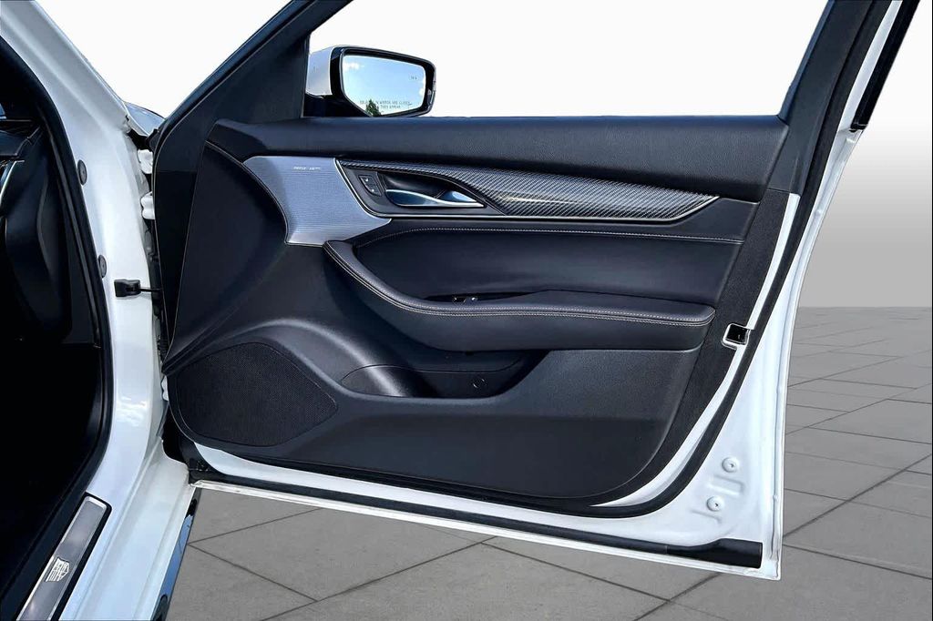 2023 Cadillac CT5 SPORT — миниатюра 22
