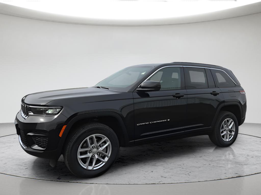 New 2026 Jeep Grand Cherokee Laredo