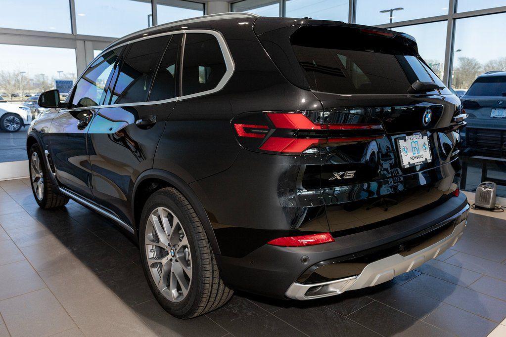 2026 BMW X5 PHEV XDRIVE50E — фото 4