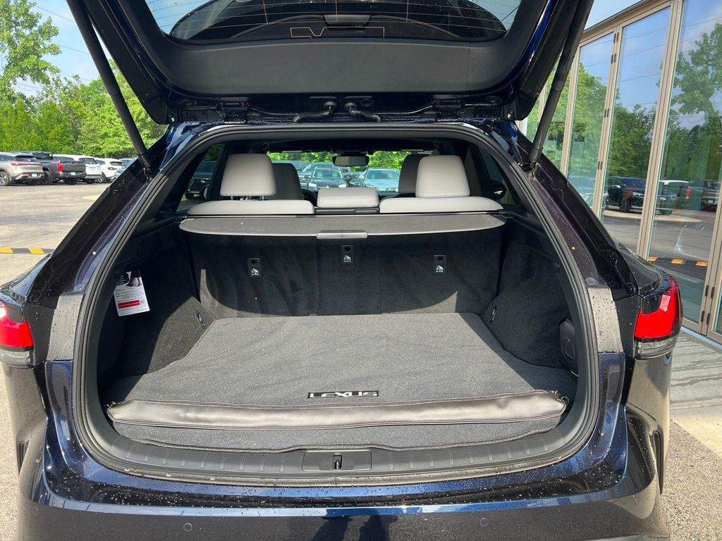 صورة مصغرة 19 لـ 2024 Lexus RX 350 PREMIUM