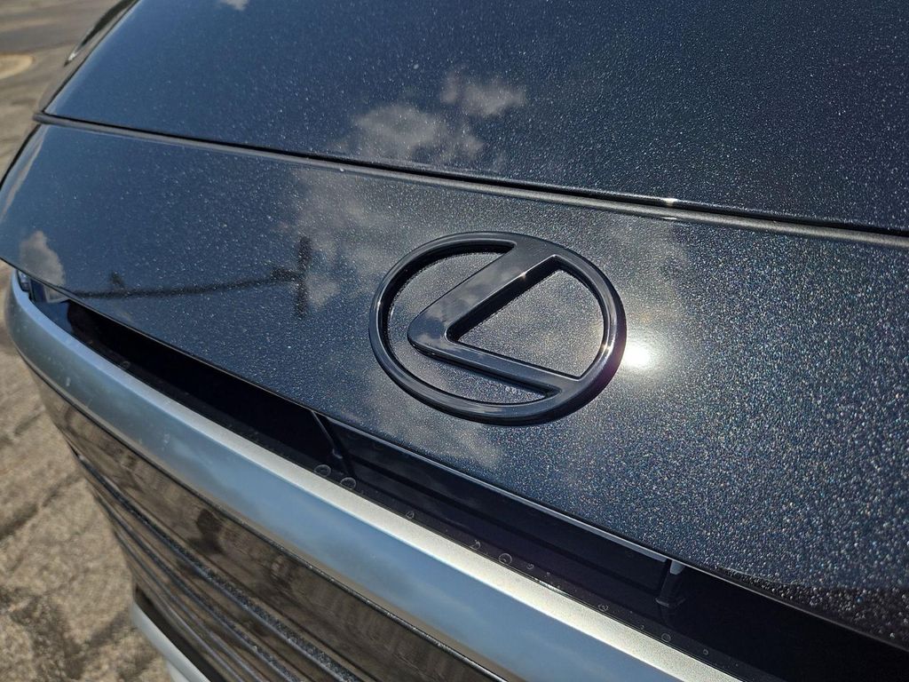 صورة 7 لـ 2026 Lexus TX 350 BASE