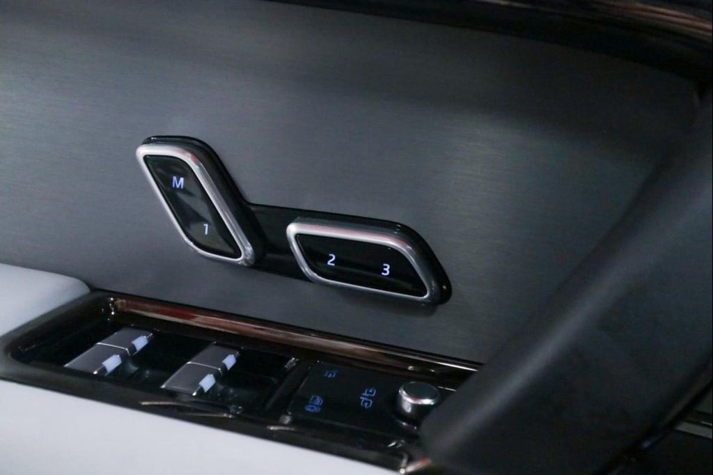 2025 LAND Rover RANGE ROVER SPORT P360 S — миниатюра 38