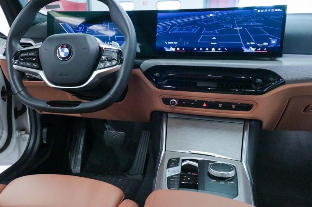 2026 BMW 330 NA 缩略图 30