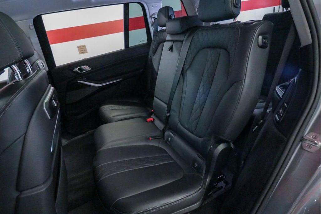 2026 BMW X7 XDRIVE40I — миниатюра 16