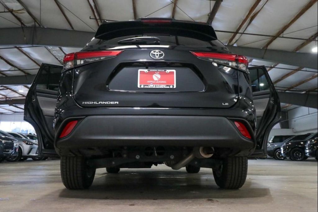 2022 Toyota HIGHLANDER LE 缩略图 33