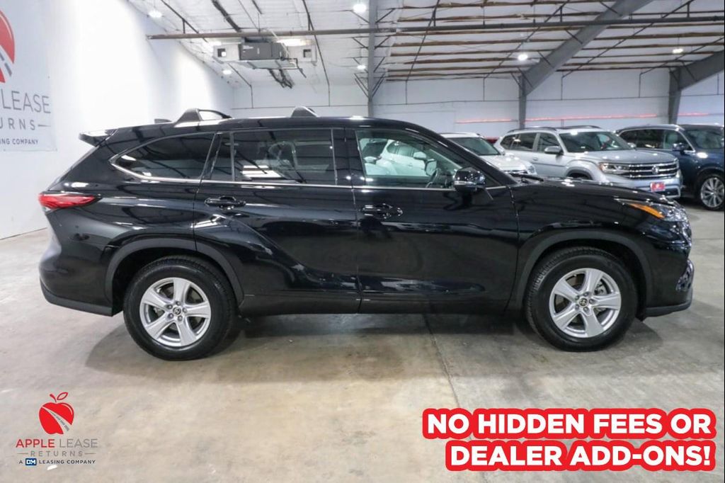 2022 Toyota HIGHLANDER LE 缩略图 39