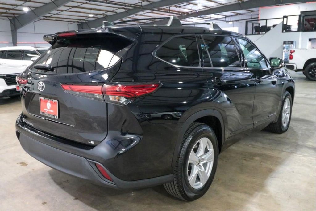 2022 Toyota HIGHLANDER LE 照片 7
