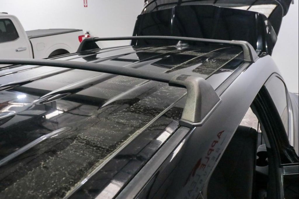 2022 Toyota HIGHLANDER LE 缩略图 16