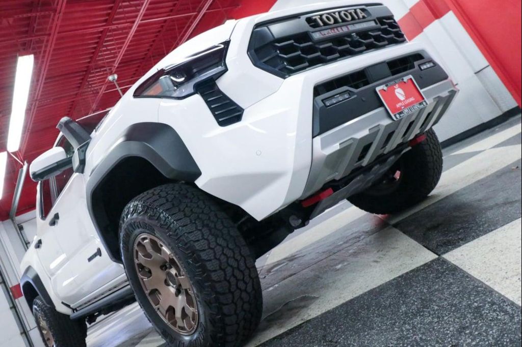 صورة مصغرة 41 لـ 2025 Toyota TACOMA HYBRID TRAILHUNTER