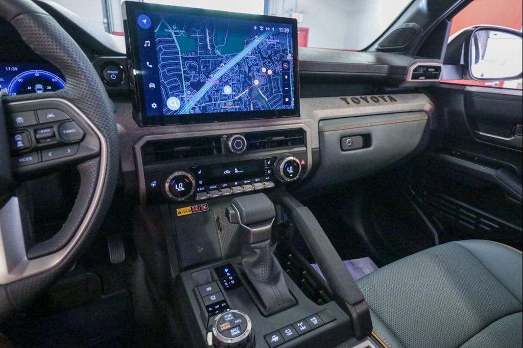 صورة مصغرة 21 لـ 2025 Toyota TACOMA HYBRID TRAILHUNTER