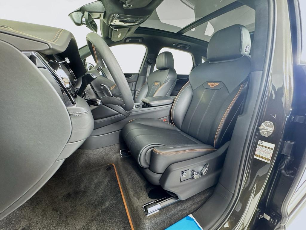 صورة مصغرة 20 لـ 2026 Bentley BENTAYGA BASE