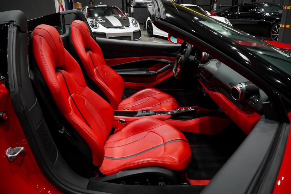 صورة مصغرة 41 لـ 2022 Ferrari F8 SPIDER BASE