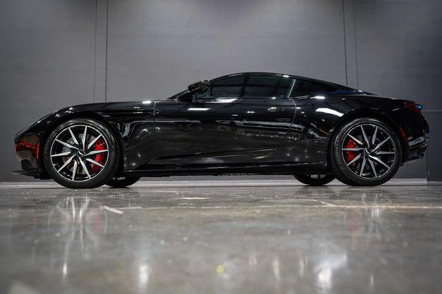 2020 Aston Martin DB11 V8 照片 1
