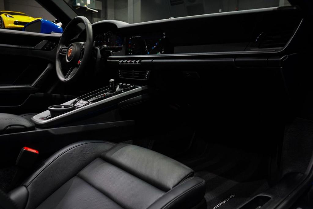 2026 Porsche 911 CARRERA — миниатюра 40