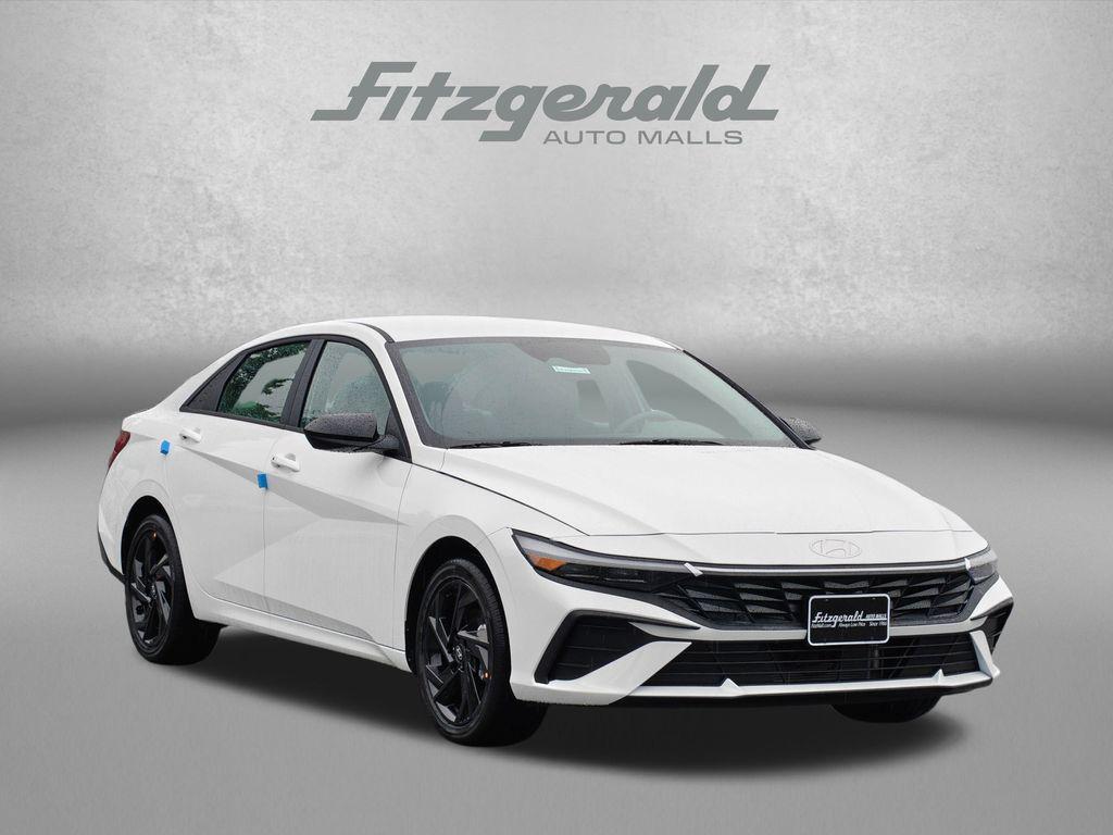 New 2026 Hyundai ELANTRA HEV SEL Sport