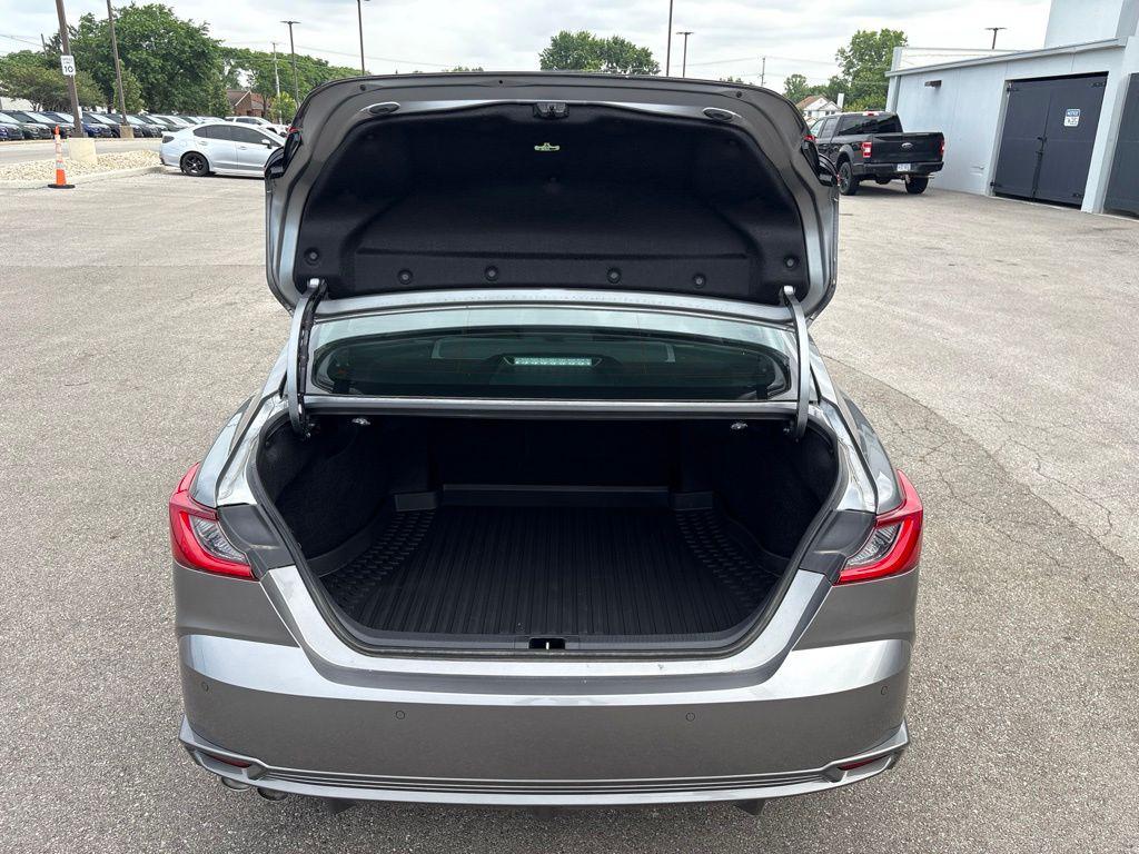 صورة مصغرة 8 لـ 2025 Toyota CAMRY XSE