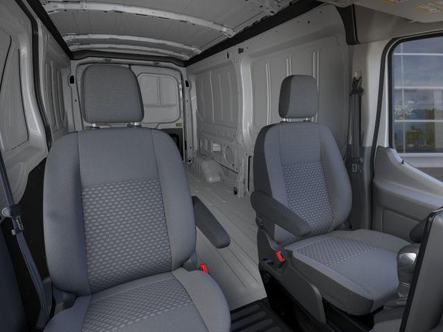 صورة 10 لـ 2026 FORD TRANSIT-250 BASE