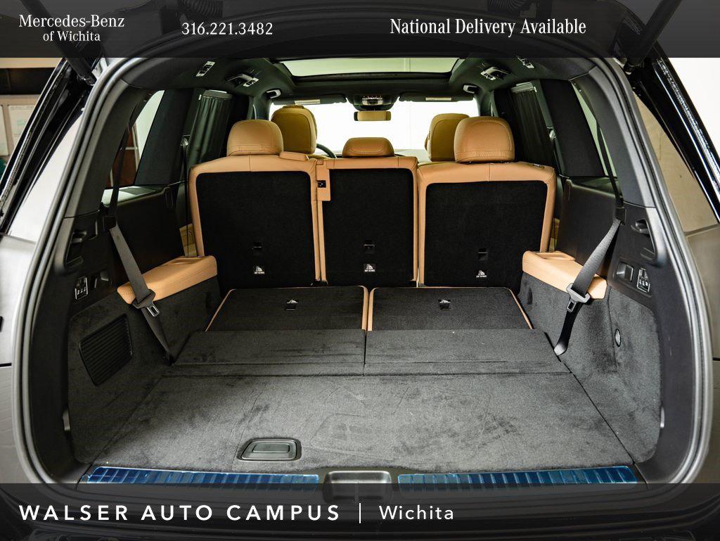 2026 Mercedes-BENZ GLS — миниатюра 22