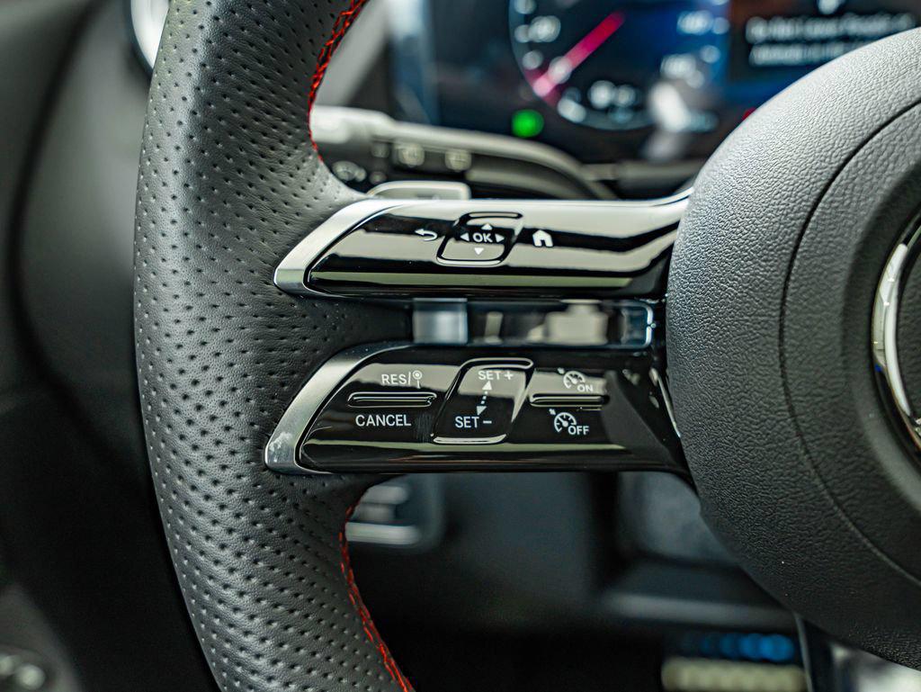 2026 Mercedes-BENZ GLA — миниатюра 21