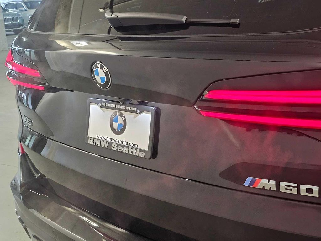صورة 7 لـ 2026 BMW X5 M60I