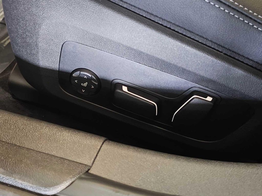 صورة مصغرة 20 لـ 2026 BMW 330 XDRIVE