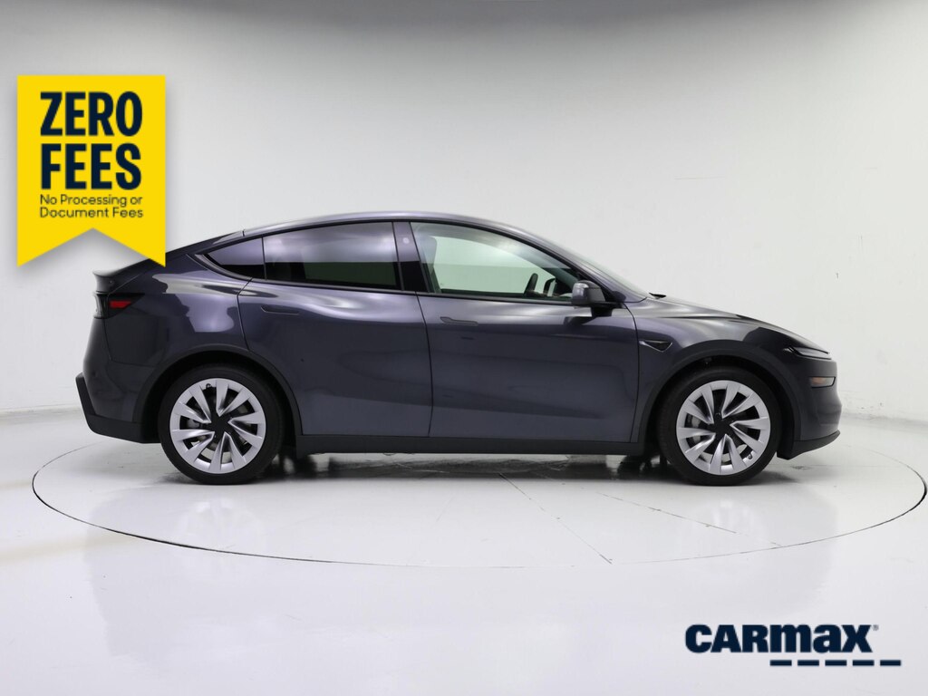TESLA MODEL Y LONG RANGE - 9