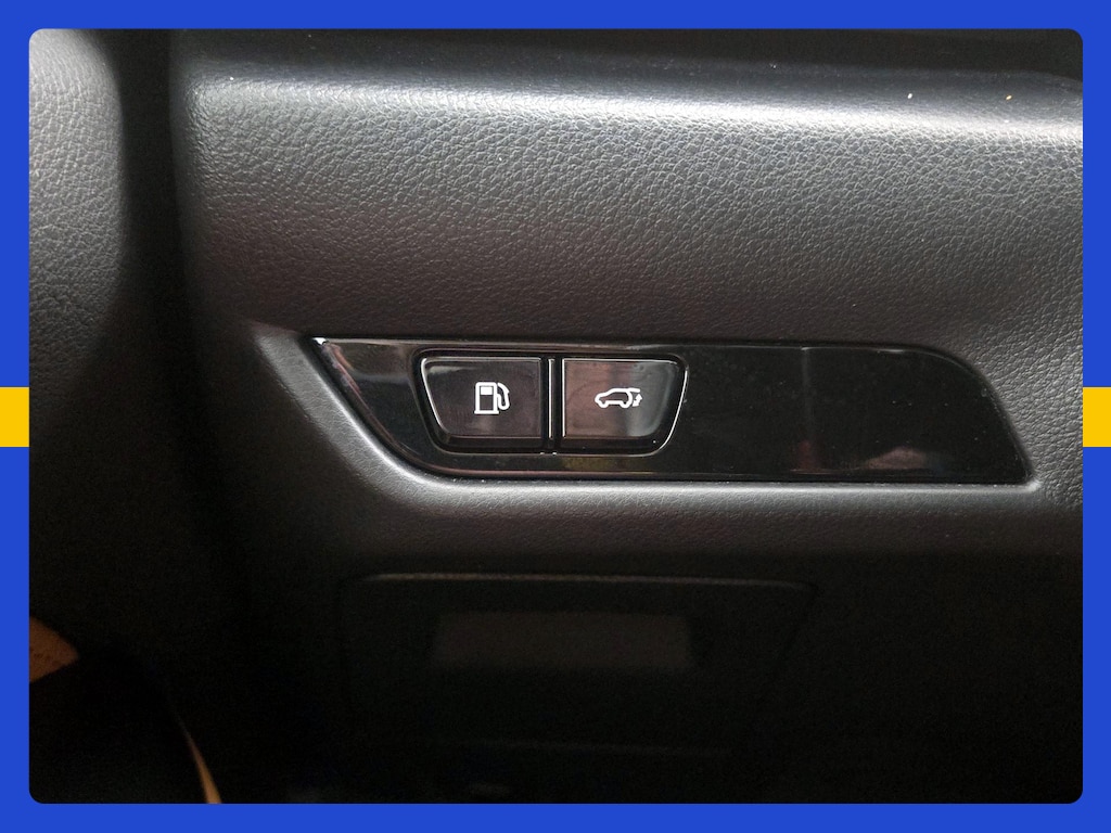 صورة 16 لـ 2022 Lexus NX 250