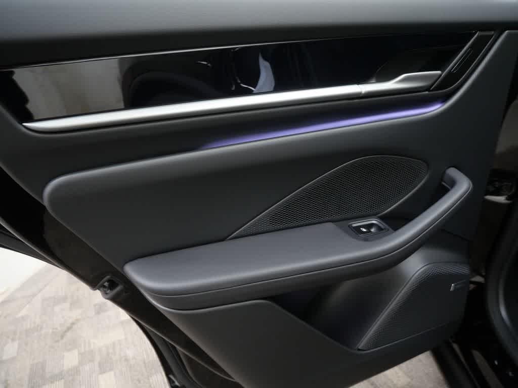 صورة مصغرة 13 لـ 2026 Porsche MACAN MACAN ELECTRIC 4