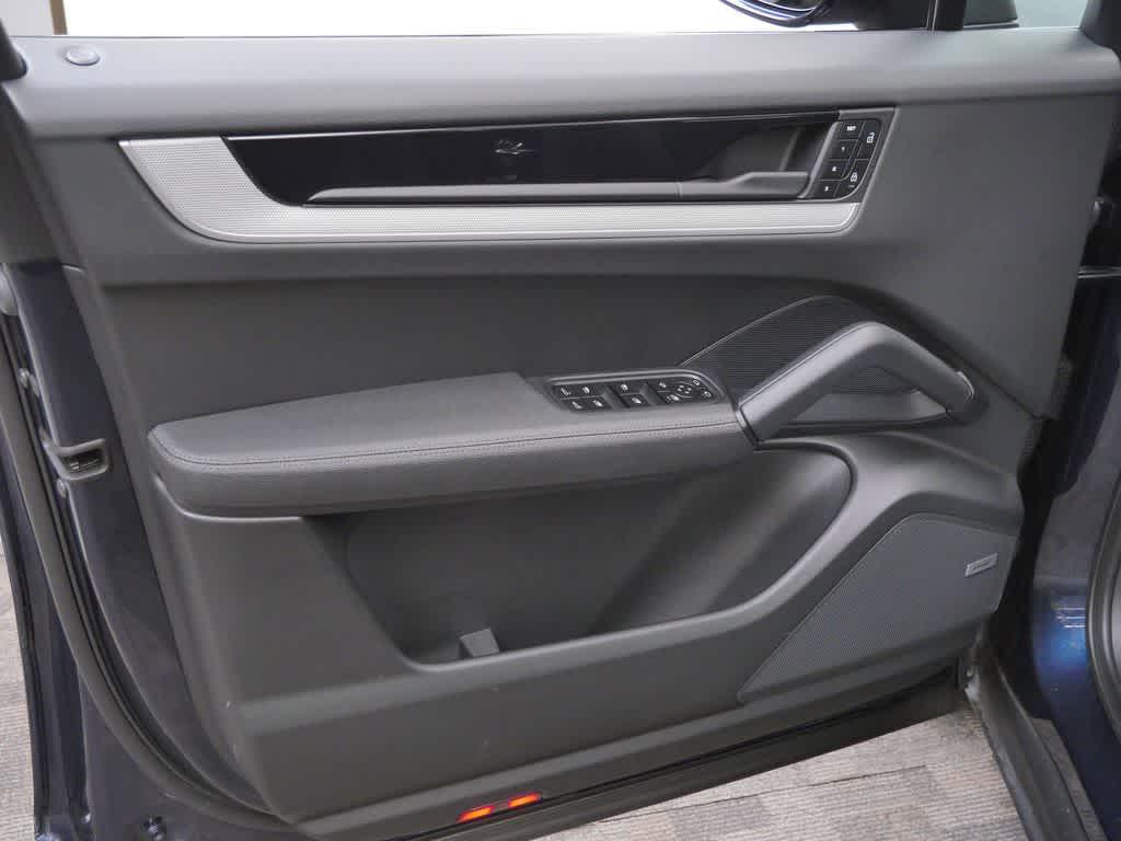 2025 Porsche CAYENNE 缩略图 11