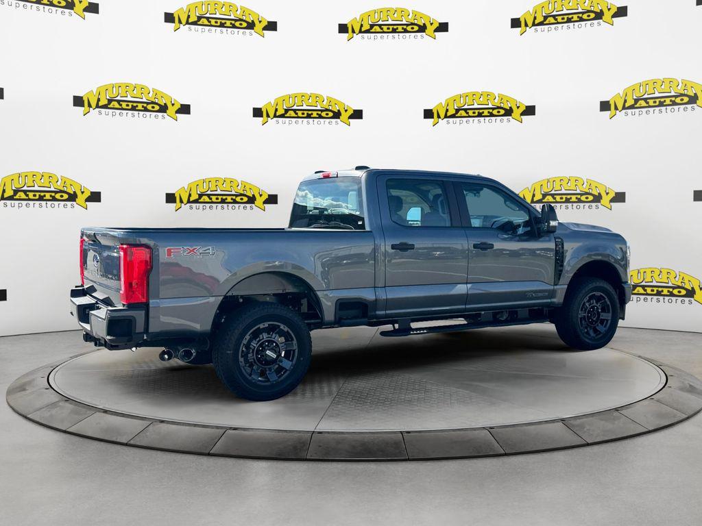 صورة 5 لـ 2026 FORD F-350 XL