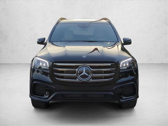 2026 Mercedes-BENZ GLS — фото 6