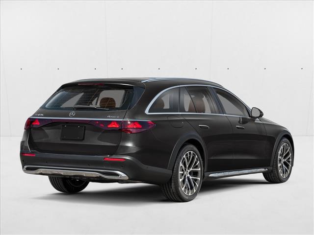 2027 Mercedes-BENZ E-CLASS photo 2