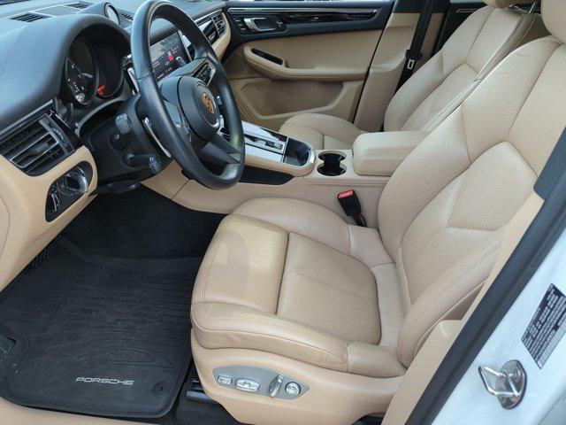 2023 Porsche MACAN — миниатюра 12