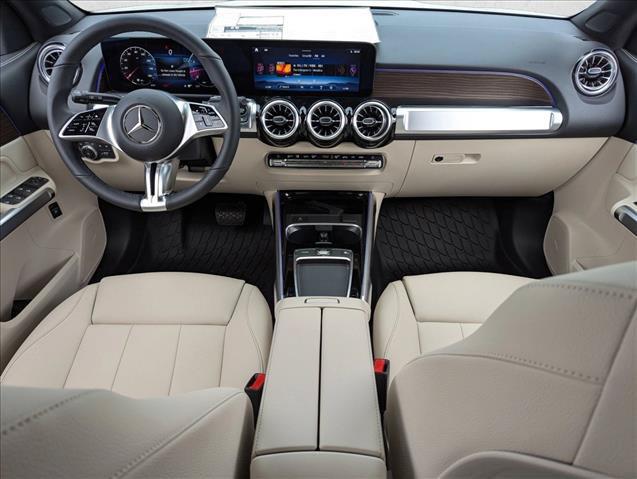 2026 Mercedes-BENZ GLB thumbnail 12