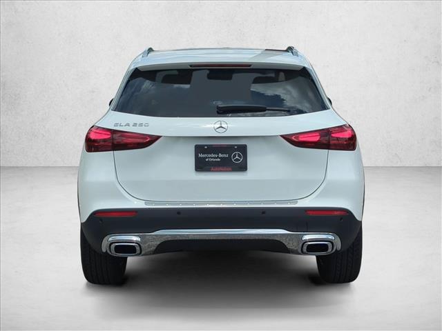 2026 Mercedes-BENZ GLA — миниатюра 8