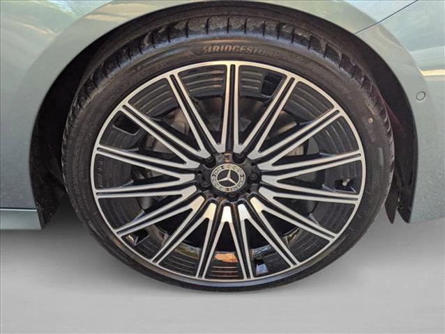 MERCEDES-BENZ E-CLASS - 9